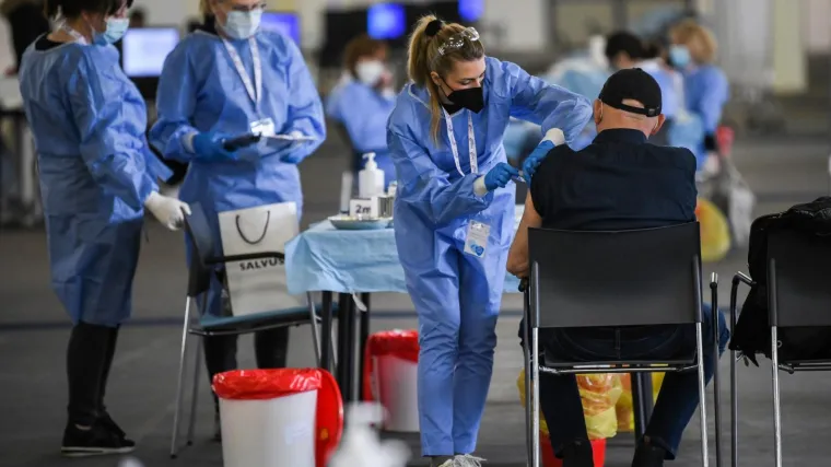 Od sutra će se na Velesajmu cijepiti mlađi i zdraviji: 'Kronični bolesnici su i dalje prioritet'