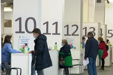 U Hrvatskoj je do danas cjepivo primilo više od 480 tisuća ljudi, dio njih ima i nuspojave, a kako si cijeli proces mogu olakšati savjetuju i liječnici i nutricionisti