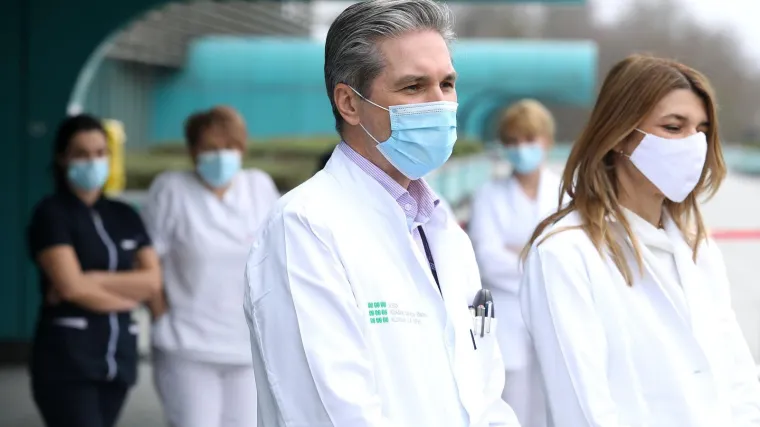 Preminuo je mladić (23), imao je umjerenu pretilost i hipertenziju; Otkrio i kakvo je trenutno stanje u covid bolnici