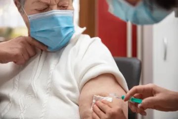 Sve se više govori o miješanju cjepiva: 'Prva doza AZ i druga Pfizera moglo bi biti učinkovitije od dvije AZ'