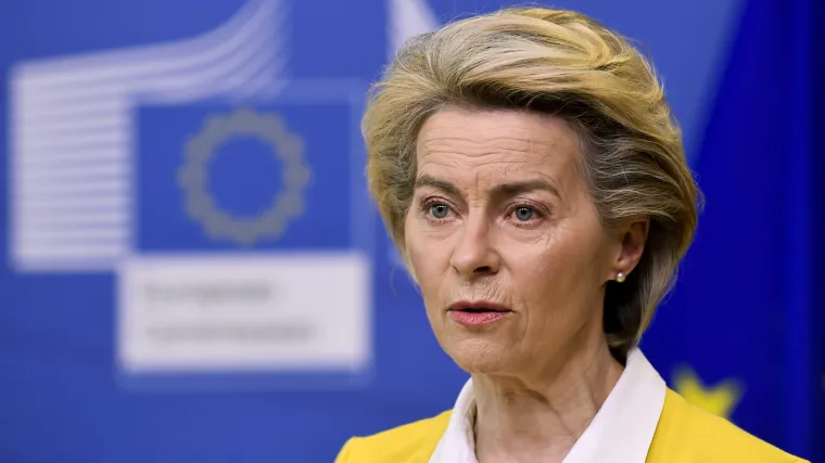 Von der Leyen pobjedonosno: 'Postigli smo dogovor s Pfizerom o ubrzanju isporuke 50 milijuna doza cjepiva'