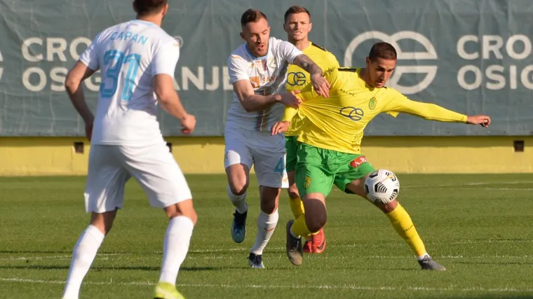 Puljani u ludoj utakmici izbacili branitelje naslova