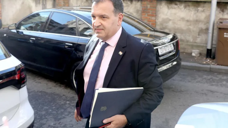 Otkriveno tko je dobio posao izrade platforme Cijepise - milijuni čovjeku koji je fotografirao Bero&scaron;a