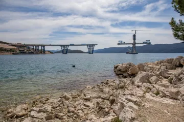 POGLEDAJTE OČARAVAJUĆE NOVE FOTOGRAFIJE PELJEŠKOG MOSTA: Nemoguće je ne biti ponosan na ovakvu ljepotu
