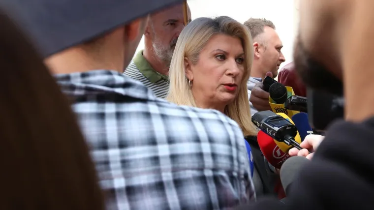 Krenula je kao autsajderica s retro-plakatima, pa unervozila HDZ i Filipovića spremila - u bajku