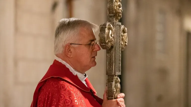 Vjernici ljuti na Uzinića zbog odgode krizmi: 'Mene samo zanima da li ste vi mason?'