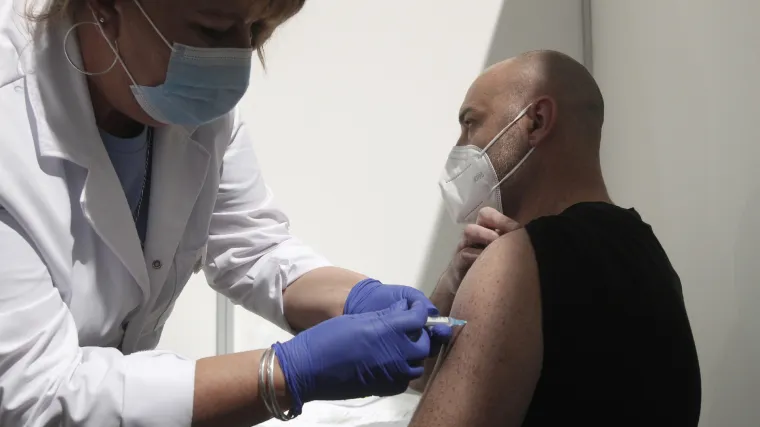 Srbija pre&scaron;la psiholo&scaron;ku granicu od 6000 umrlih, u bolnicama sve vi&scaron;e djece pozitivne na koronavirus