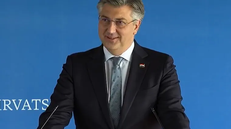 Plenković o rekonstrukciji Vlade: "Ta tema je na stolu kad je ja stavim, a ne ba&scaron; apsolutno nitko drugi."