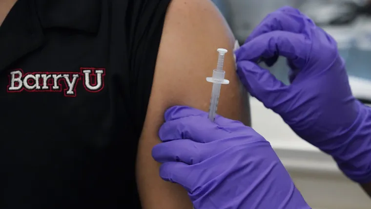 Mu&scaron;karac se cijepio protiv covida, ali stvari nisu i&scaron;le po planu: 'Dao mi je cjepivo, a onda shvatio da je krivo'