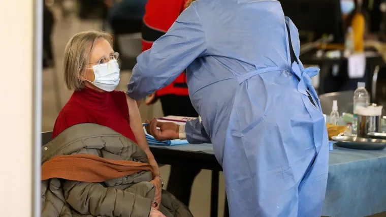 Ovo su ključni razlozi zbog kojih cijepljenje u RH ide puževim korakom