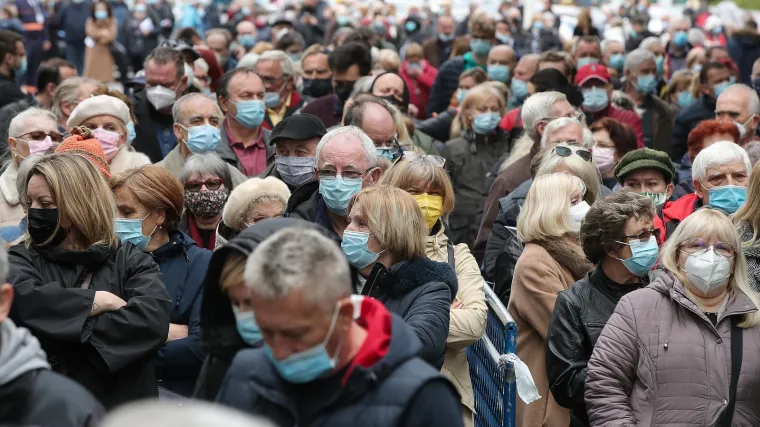 Svi problemi s cijepljenjem: Nepovezani sustavi, nejasni prioriteti, telefon na koji se nitko ne javlja i stariji koje nitko nije zvao