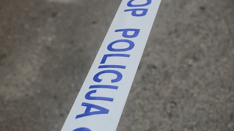 Na A4 vozač (59) sletio s ceste i poginuo na mjestu