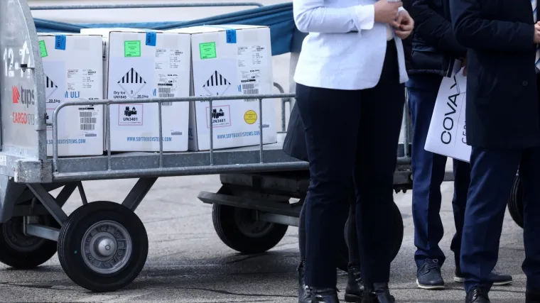 Pfizer prona&scaron;ao lažne doze svog cjepiva, neke su zavr&scaron;ile i u Europi! Sadržavale su - tretman protiv bora?!