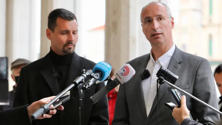 Ivica Puljak: ispričao se zbog pjevanja usta&scaron;kih pjesama i tvrdi da je pu&scaron;tanje videa poku&scaron;aj zastra&scaron;ivanja i ucjena