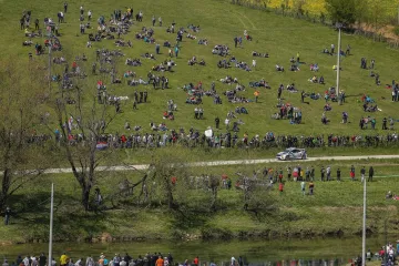 POGLEDAJTE UZBUDLJIVE KADROVE S CROATIA RALLYJA: Brojni obožavatelji jedva su dočekali vidjeti najbolje na djelu
