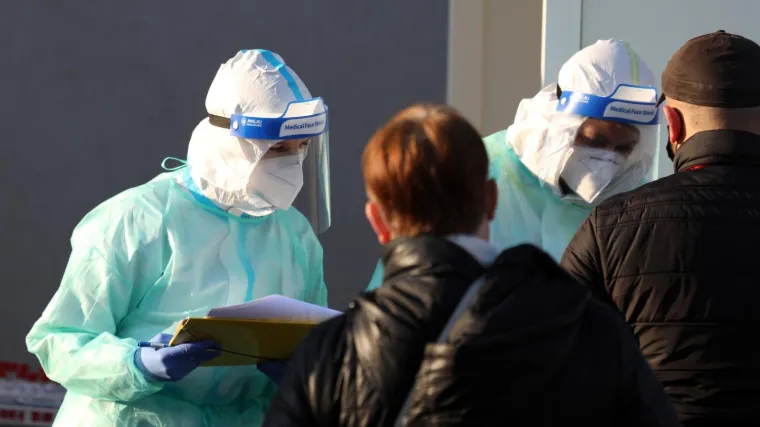 U posljednja 24 sata zabilježeno je 2535 novih slučajeva zaraze. Preminula je 31 osoba