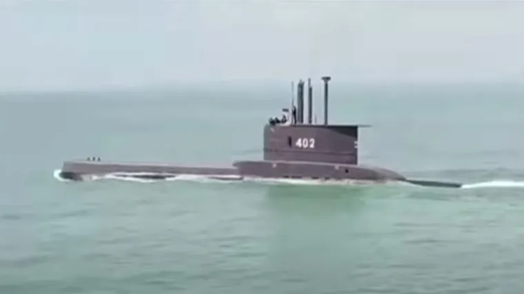 Pomorska tragedija: Indonezijski potražni tim strahuje kako će podmornica s 53 člana posade izgubiti sav kisik