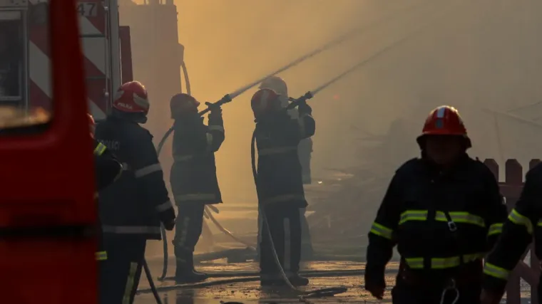 Doznaje se uzrok požar u valpovačkoj tvornici parketa i namje&scaron;taja: &Scaron;teta veća od 22,5 milijuna kuna