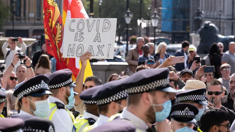 Tisuće ljudi u Londonu prosvjedovalo zbog zatvaranja i covid putovnica: 'Vratimo na&scaron;u slobodu'