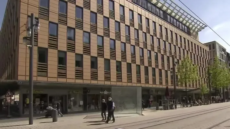 Njemačka u najstrožem lockdownu - u trgovinu s negativnim testom, ograničavaju se putovanja