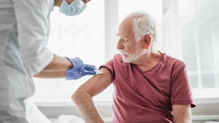 Bez simptoma su i dobrog općeg stanja: U domu u Istri zaraženo 19 ljudi iako su primili dvije doze cjepiva