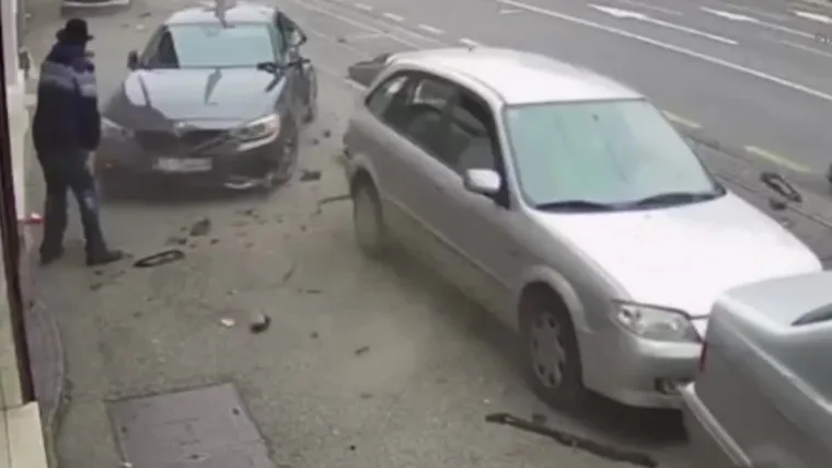 Pa&scaron;ka je osamdesetih udario vlak, jučer je umalo nastradao pod kotačima automobila u zagrebačkoj Dubravi. RTL s očevicima nesreće