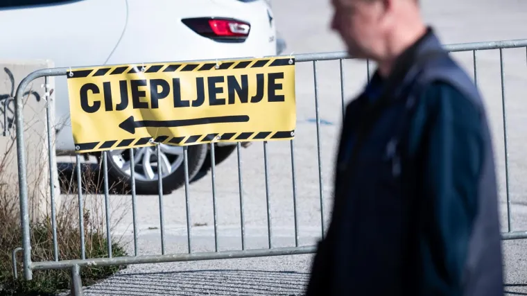 CijepiSe 'zapeo' i u Splitu: Prijavilo se 9000 ljudi, danas bi ih moglo doći 250, ali platforma ih &scaron;alje samo - 60