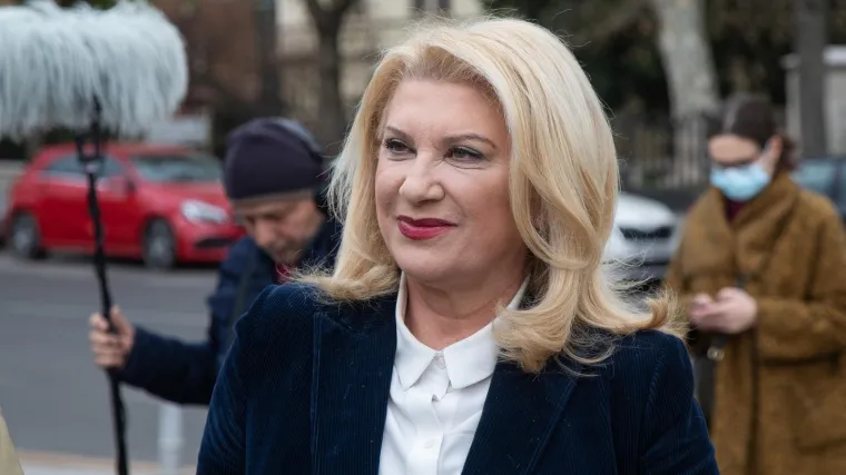 ILI ĆEŠ SKINUTI SKELU, ILI ĆU SVE POBACATI...'; Škare Ožbolt o svojoj kandidaturi i planovima za Zagreb