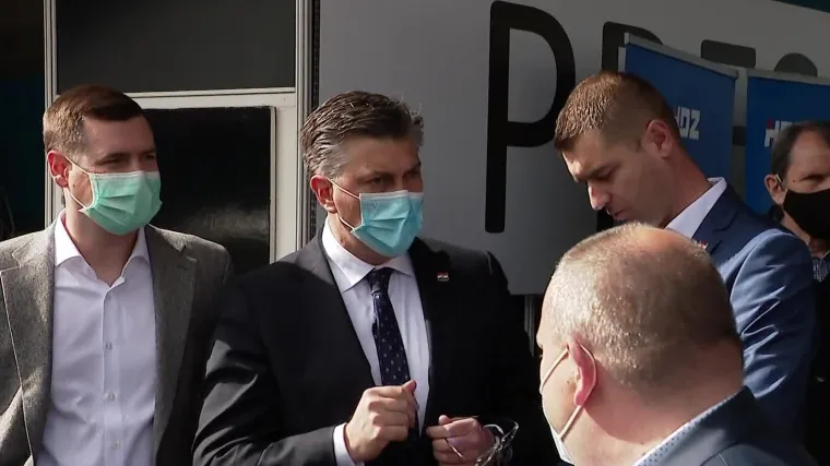 Od cijepljenja do poticaja za tvrtke, kad su vijesti dobre, objavljuje ih Plenković, a kad su lo&scaron;e, onda ministri