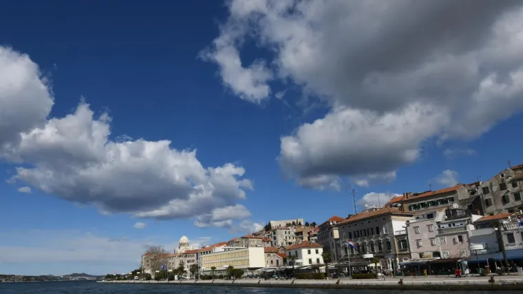Vikend će posvuda biti promjenjiv uz izmjenjivanje sunčanih i oblačnih razdoblja: Doznajte kakvo vrijeme će biti na Praznik rada