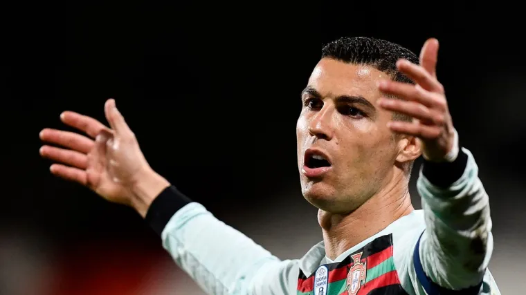 Želi ogromnu odštetu za duševnu bol