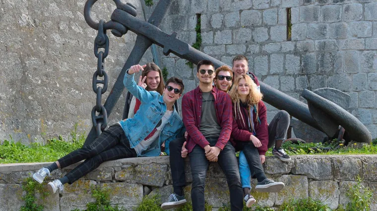 Pjesma 'Poslovan lik' je za sve kojima je dosta teških vijesti