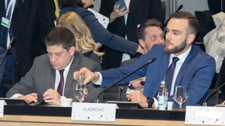 Butković, kaže, nije dobio dar od 500 kn u klubu Kovačevića: 'Ja ne mogu pojesti za 500 kuna, uvečer ne jedem puno'