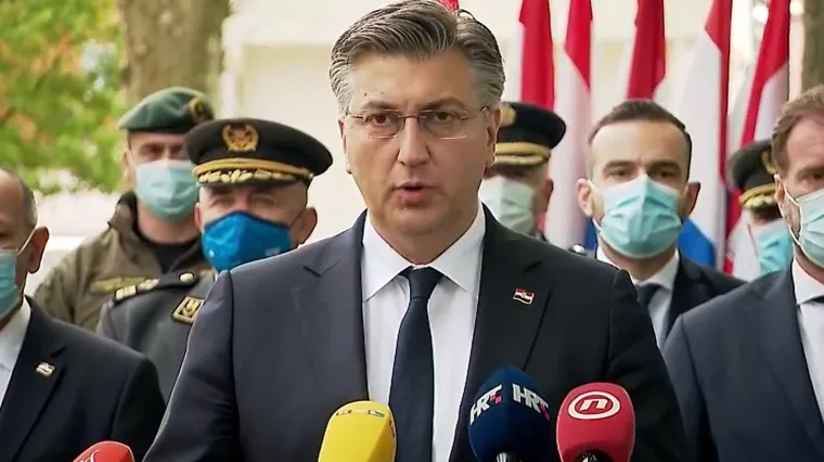 Plenković u Okučanima o Milanoviću: 'Bitno je da smo danas ipak svi tu. Za razliku od pro&scaron;le godine'