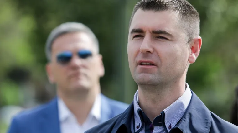 Hrebak podržao Filipovića, a on optužuje Toma&scaron;evića: 'Opterećen je milijunskim donacijama iz inozemstva'