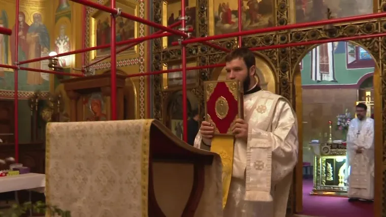 Pravoslavni vjernici proslavili Uskrs: 'Da se ljudi vole, da nema razlika među ljudima, da normalno živimo svi'