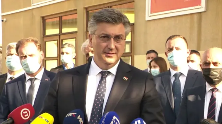 Plenković: 'Do kraja lipnja imat ćemo na raspolaganju vi&scaron;e od dva milijuna doza cjepiva'