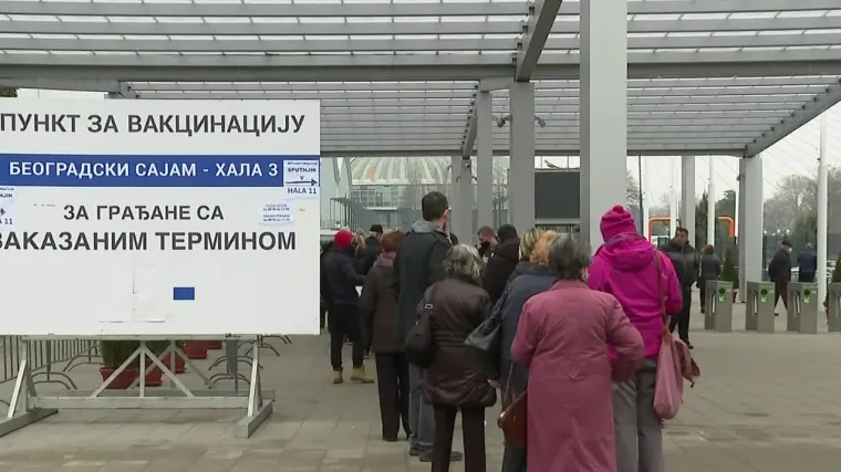 Srbija s 25 eura nagrađuje građane koji se cijepe protiv koronavirusa! Anketa: Treba li Hrvatska napraviti isto?