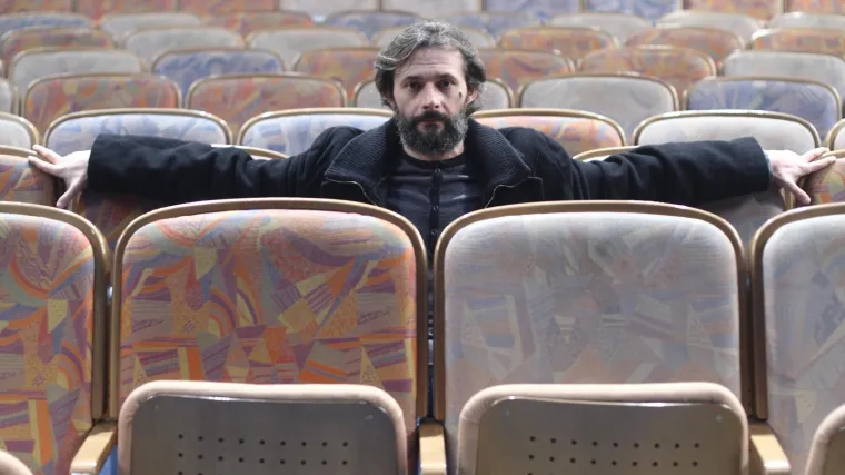 Iznenada preminuo poznati hrvatski glumac i redatelj Sa&scaron;a Anočić (52)