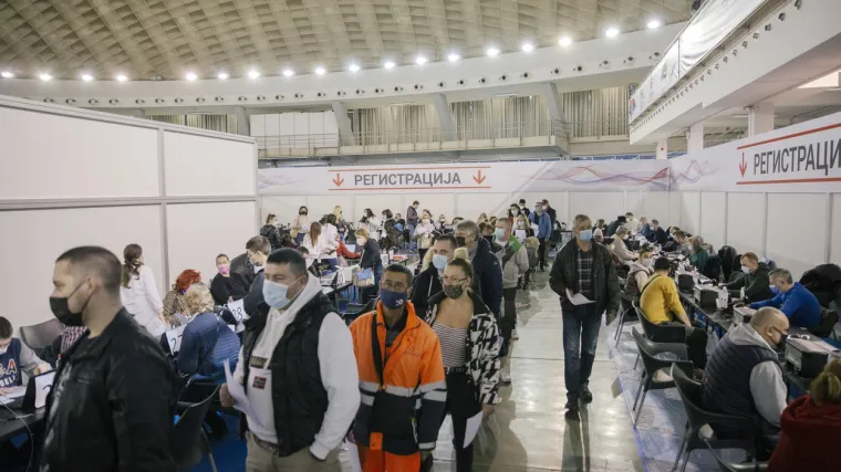 'Stotine svježih grobova svjedoče o drami o kojoj se privatno priča'