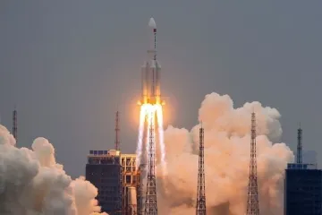 'Moguće je da se sruši u naseljeno područje'; Evo gdje je možete pratiti