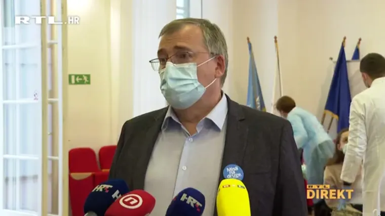 Krunoslav Capak kaže da nije rekao da je treći val gotov, ali srećom, postoji arhiva. Poslušajte što govori