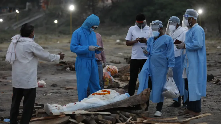 Sve gore u Indiji, u dva dana umre vi&scaron;e nego u cijeloj pandemiji u Hrvatskoj. Gu&scaron;e se bez kisika, kremiraju ih na ulici