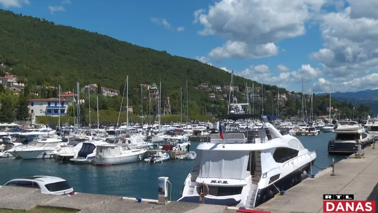 Sezona će ove godine vjerojatno biti bolja od pro&scaron;le, gosti sve vi&scaron;e najavljuju dolazak u Hrvatsku: 'Uvjet je da je cijela posada cijepljena'