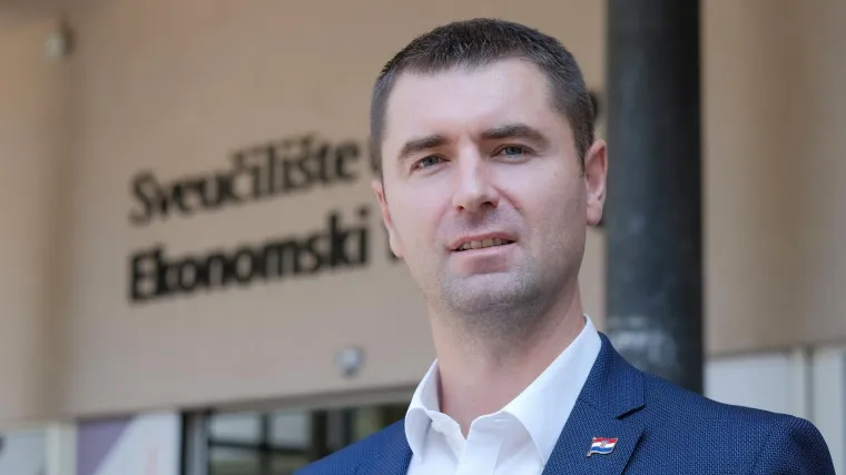 'Poku&scaron;ali su me difamirati govoreći da sam Srbin kr&scaron;ten s 14 godina'