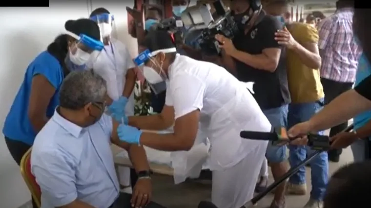 Eksplozija covida u najprocjepljenijoj zemlji svijeta: 35% novozaraženih cijepljeno s obje doze, evo &scaron;to se zasad zna