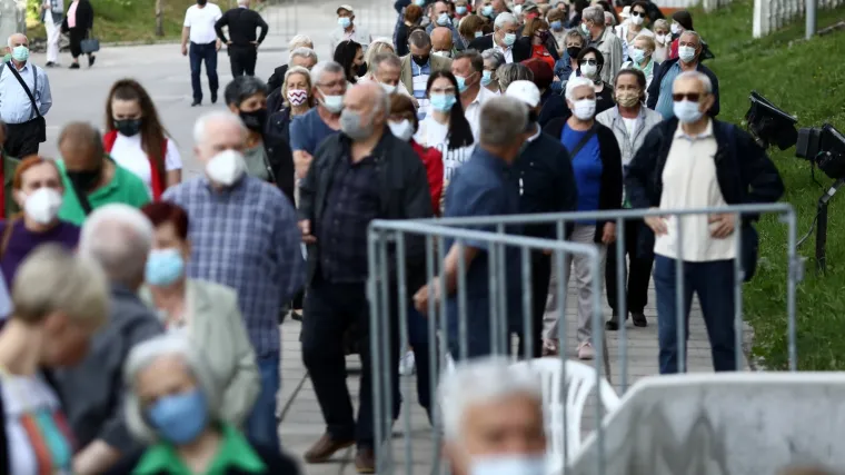 Stožer objavio nove brojke: U posljednja 24 sata preminulo 40 osoba, 215 pacijenata na respiratoru