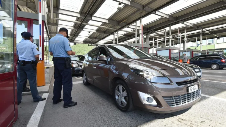 MUP potvrdio: Na dan izbora hrvatski državljani mogu ući u Hrvatsku bez testa ili potvrde da su preboljeli covid