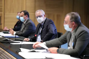 ‘Čujem da su prisutne kalkulacije kod ljudi… To je pogrešno! Danas odlučujemo’