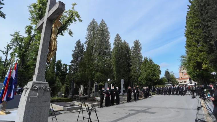 Na Mirogoju odana počast žrtvama bleibur&scaron;ke tragedije i Križnog puta